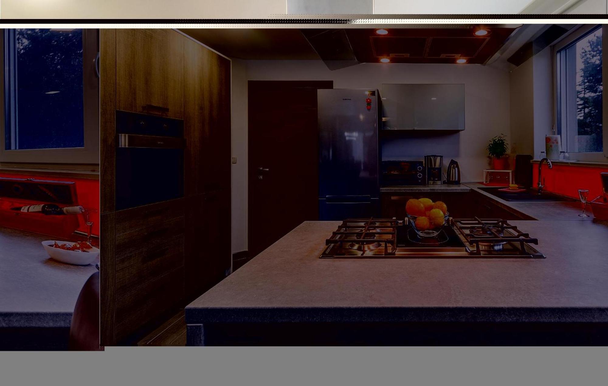 Amazing In With Kitchen *