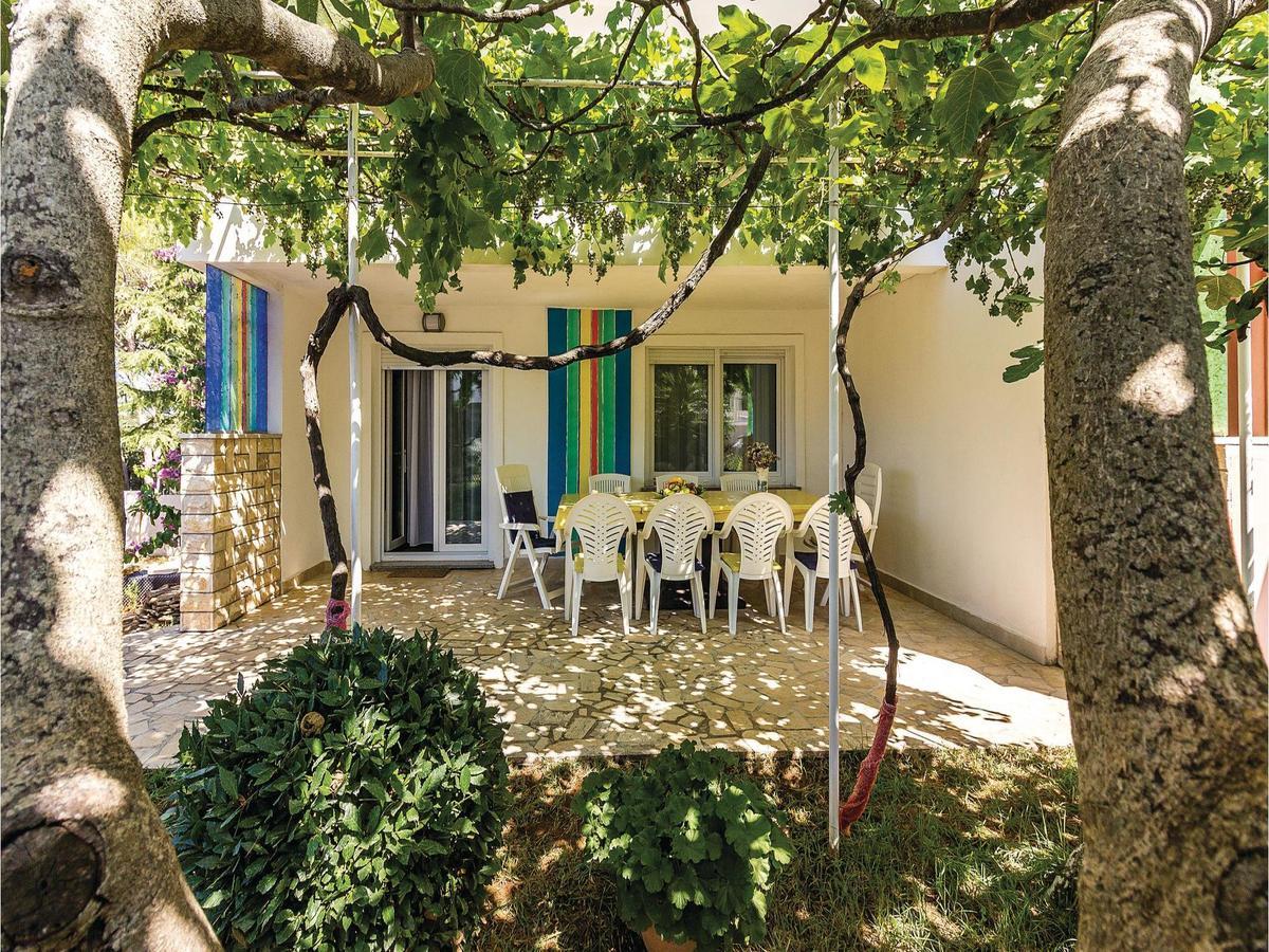 Amazing In With Kitchen Hébergement de vacances Pula